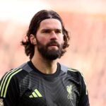 主将ファン・ダイク、“世界最高のGK”アリソンのリヴァプール残留を切望「全く心配していない」