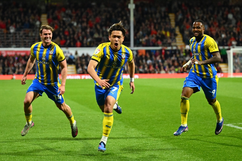 試合中の松木玖生