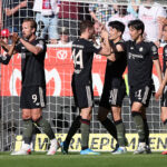 バイエルンがPSG戦に向けた遠征メンバー発表！…ケインやノイアーに伊藤洋輝もメンバー入り