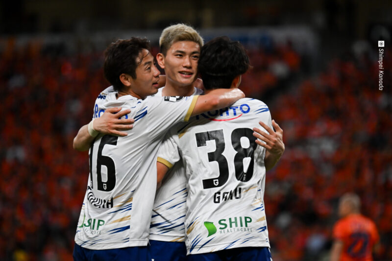 G大阪、“ACL2王者”の底力見せる逆転勝利！　南野遥海の2発で東京VとのPOへ…清水は“5度目”の国立開催でも初白星ならず