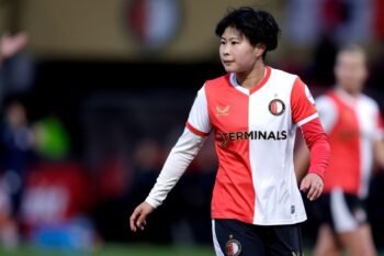 板村真央