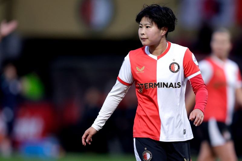 板村真央