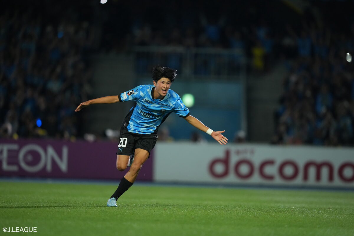 川崎F、“大卒ルーキー”FW持山匡佑のハットトリックで4位浮上！！　広島とのPOへ…水戸は4連敗に