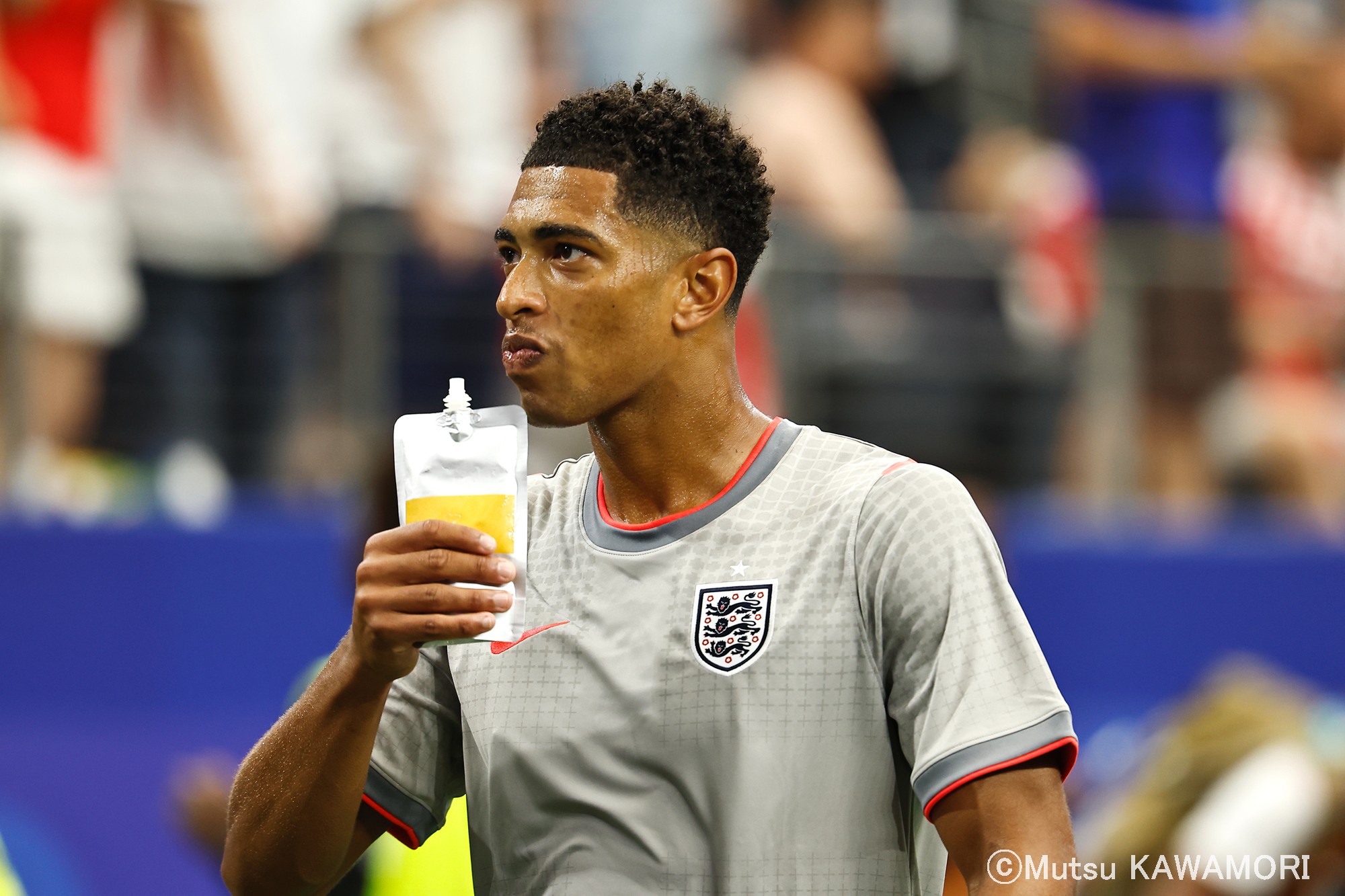 Please do not reproduce without prior permission.