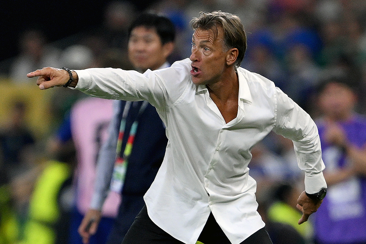 エルヴェ・ルナール監督