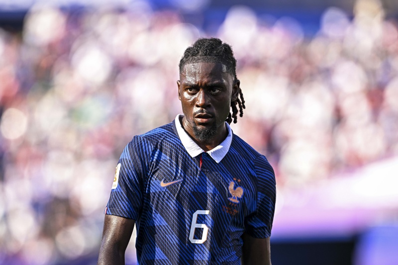 マヌ・コネ
