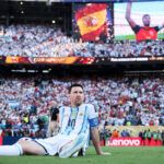連覇目指したアルゼンチンはW杯史上初の90分間シュート「0」、スペインに封じられる