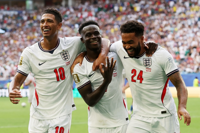 計10点の殴り合い！　フランスが後半怒涛の反撃も…最後に突き放したイングランドがW杯3位