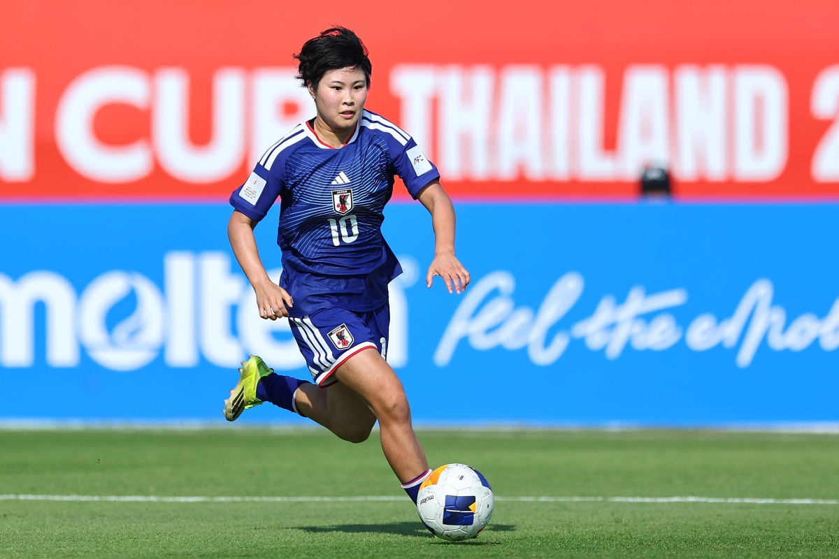 板村真央