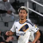 元日本代表DF山根視来、浦和に電撃加入！　曺貴裁監督と再タッグ「自分の成長が一番チームのために」