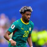 アストン・ヴィラ、PSGから移籍金約100億円で18歳FWンバイェを獲得！　鈴木彩艶らに続く9人目の新加入選手に