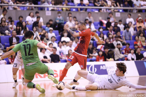 KNK_9096
