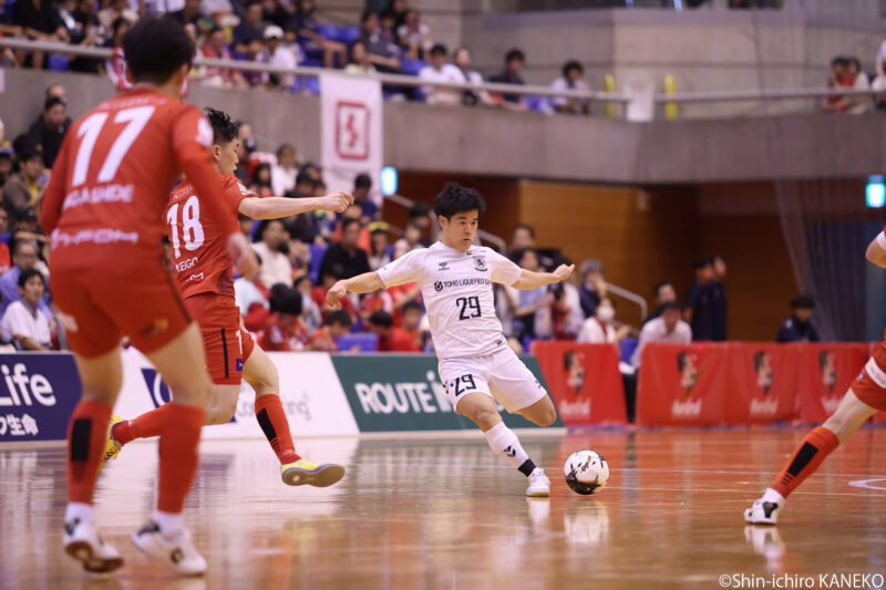 KNK_9539