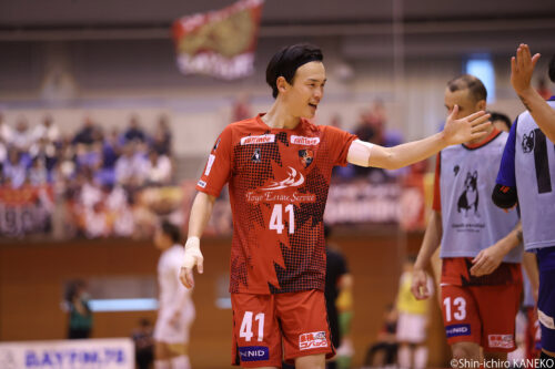 KNK_9719