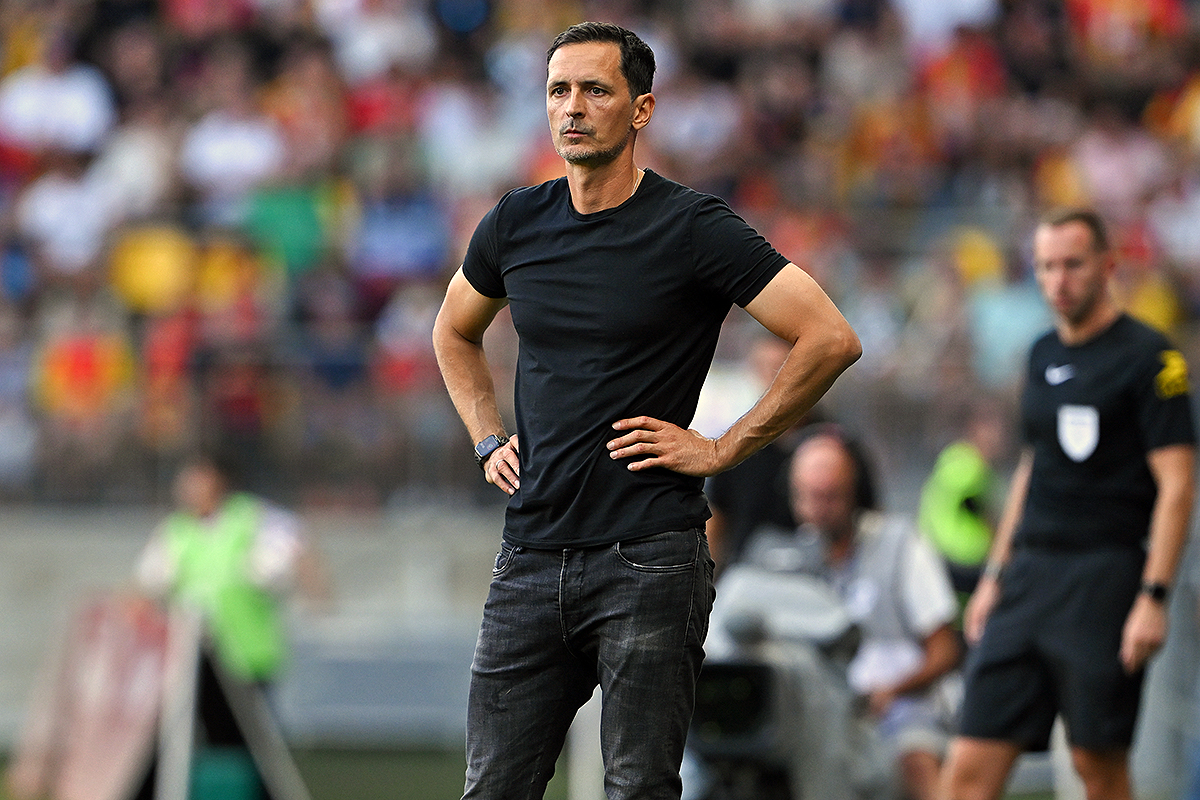 RCランスがリーグ開幕4試合でトップメラー監督を解任へ…仏スーパー杯初制覇も
